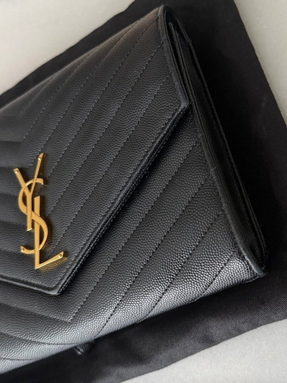 Cassandre Matellasse Flap Pouch Saint Laurent